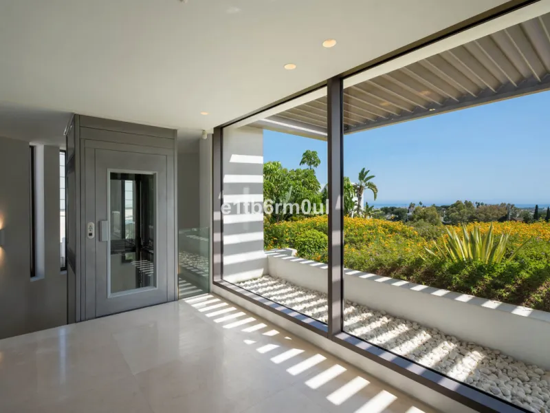 Experience the pinnacle of modern Mediterranean architecture with this brand-new designer villa nestled in the prestigious La Quinta residential enclave of Benahavís. Offering breathtaking panoramic sea and golf course views, this exquisitely crafted home