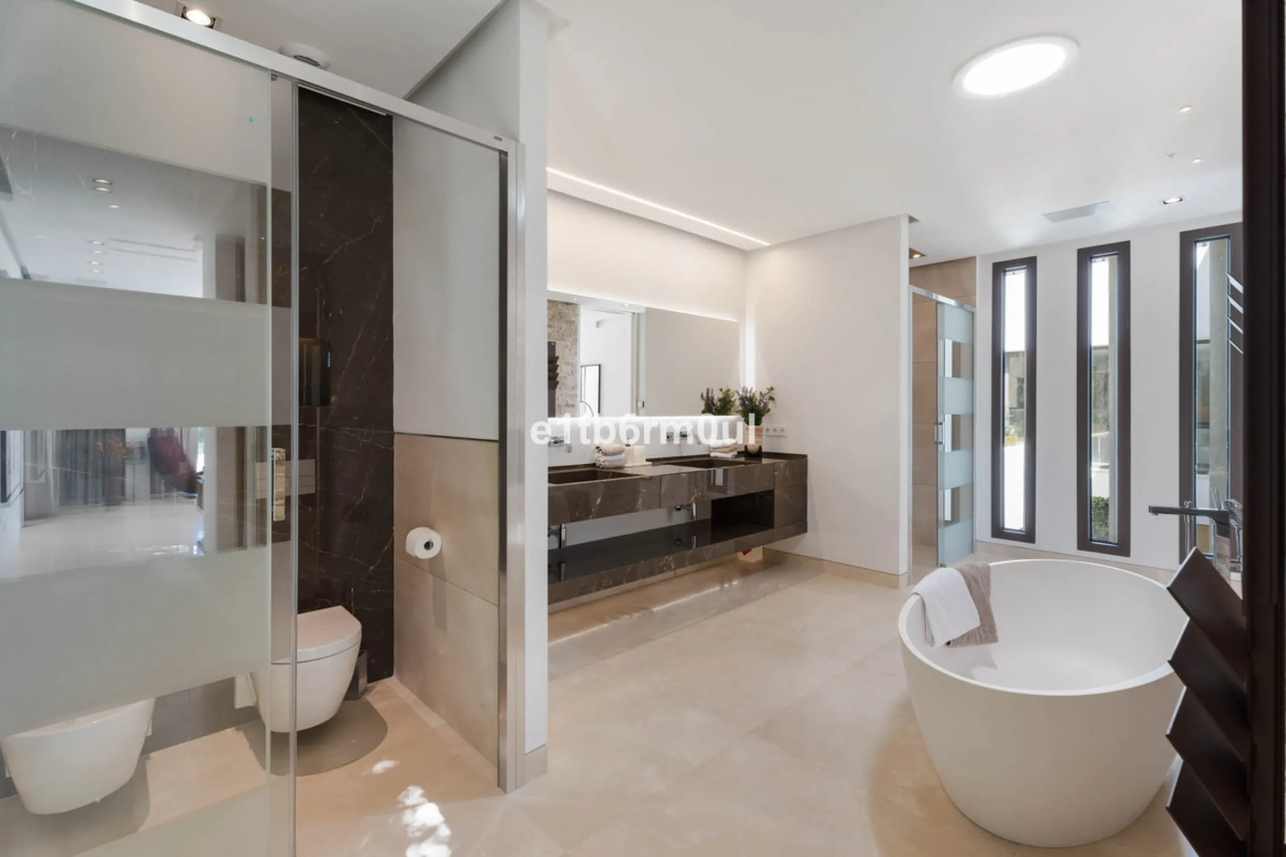 Experience the pinnacle of modern Mediterranean architecture with this brand-new designer villa nestled in the prestigious La Quinta residential enclave of Benahavís. Offering breathtaking panoramic sea and golf course views, this exquisitely crafted home