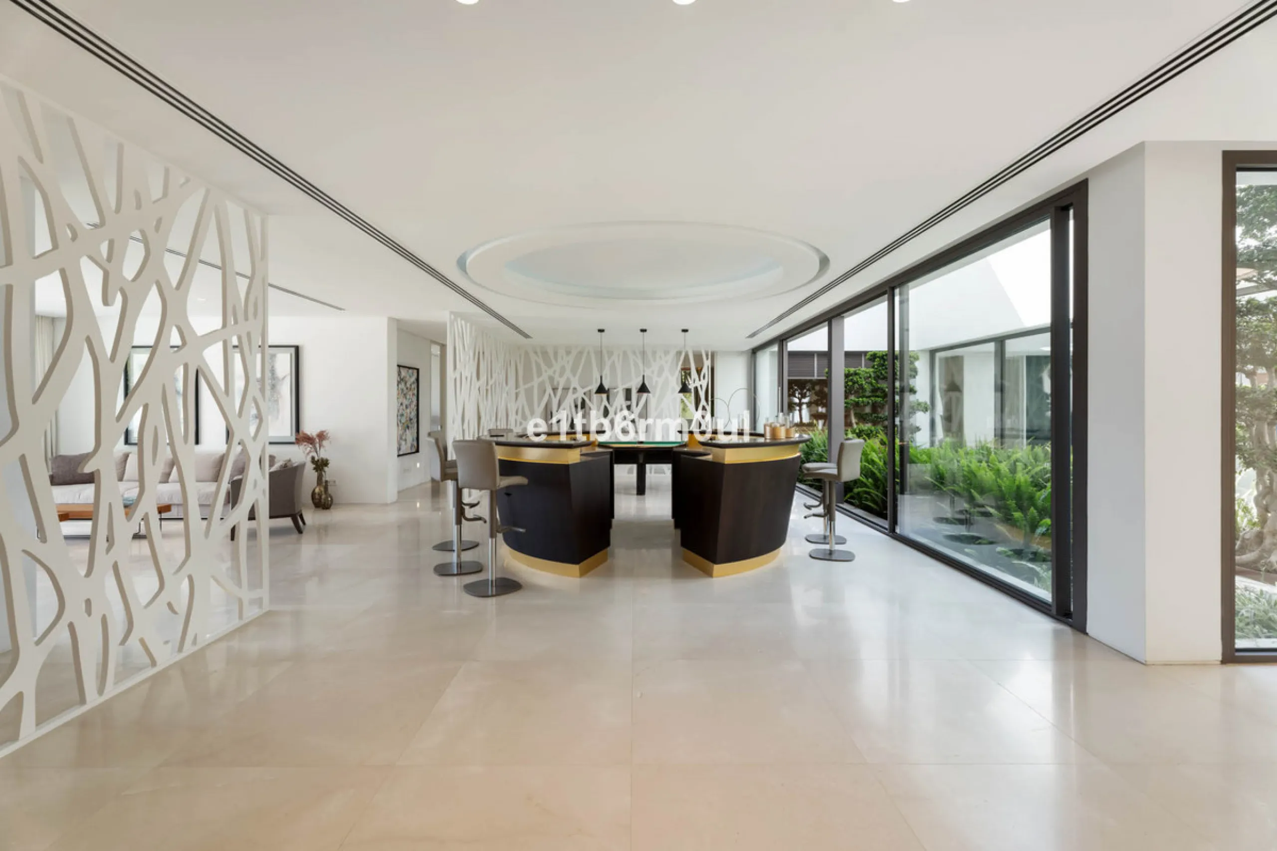 Experience the pinnacle of modern Mediterranean architecture with this brand-new designer villa nestled in the prestigious La Quinta residential enclave of Benahavís. Offering breathtaking panoramic sea and golf course views, this exquisitely crafted home