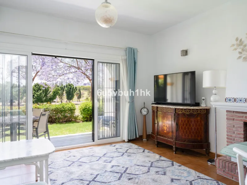 Welcome to a charming townhouse set right on the golf course in Mijas, surrounded by nature, peace, and Andalusian charm. This beautifully maintained home offers a private garden with open green views, backing directly onto a well-kept golf area, ideal fo
