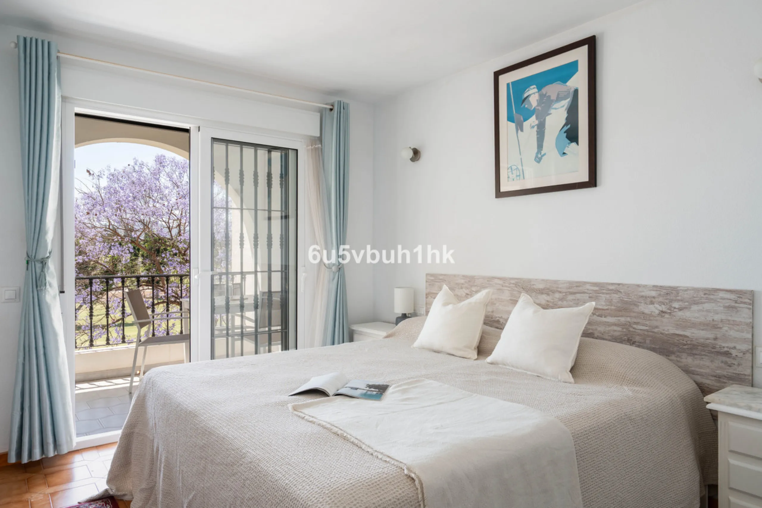Welcome to a charming townhouse set right on the golf course in Mijas, surrounded by nature, peace, and Andalusian charm. This beautifully maintained home offers a private garden with open green views, backing directly onto a well-kept golf area, ideal fo