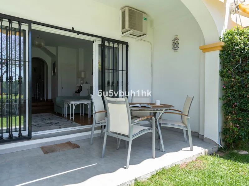 Welcome to a charming townhouse set right on the golf course in Mijas, surrounded by nature, peace, and Andalusian charm. This beautifully maintained home offers a private garden with open green views, backing directly onto a well-kept golf area, ideal fo