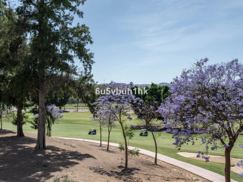Welcome to a charming townhouse set right on the golf course in Mijas, surrounded by nature, peace, and Andalusian charm. This beautifully maintained home offers a private garden with open green views, backing directly onto a well-kept golf area, ideal fo