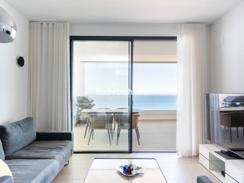 Apartment - Ground Floor Apartment в продаже в Fuengirola, Málaga. В доме 2 спален и 2 ванных комнат. Площадь дома 100 м²