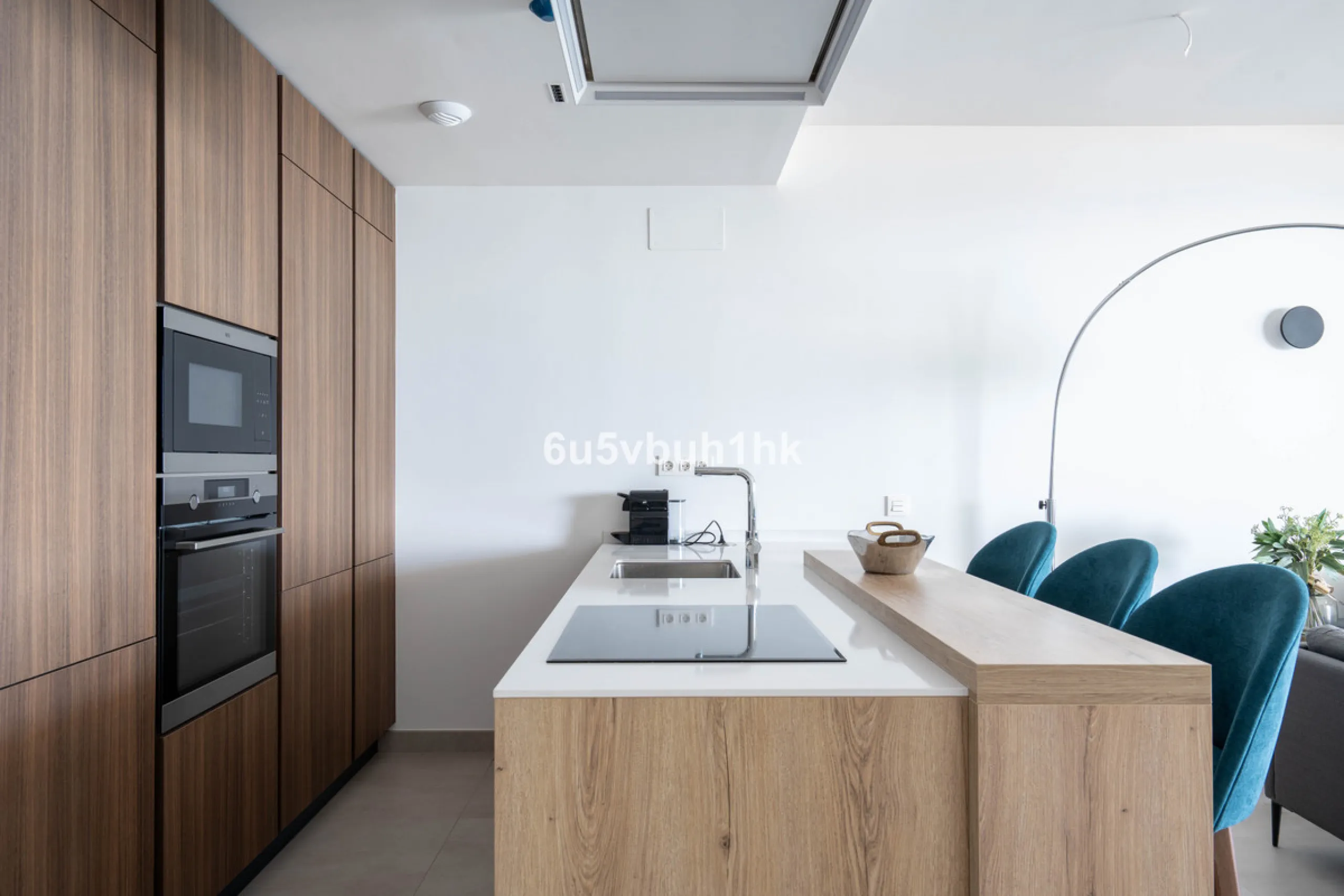Apartment - Ground Floor Apartment в продаже в Fuengirola, Málaga. В доме 2 спален и 2 ванных комнат. Площадь дома 100 м²