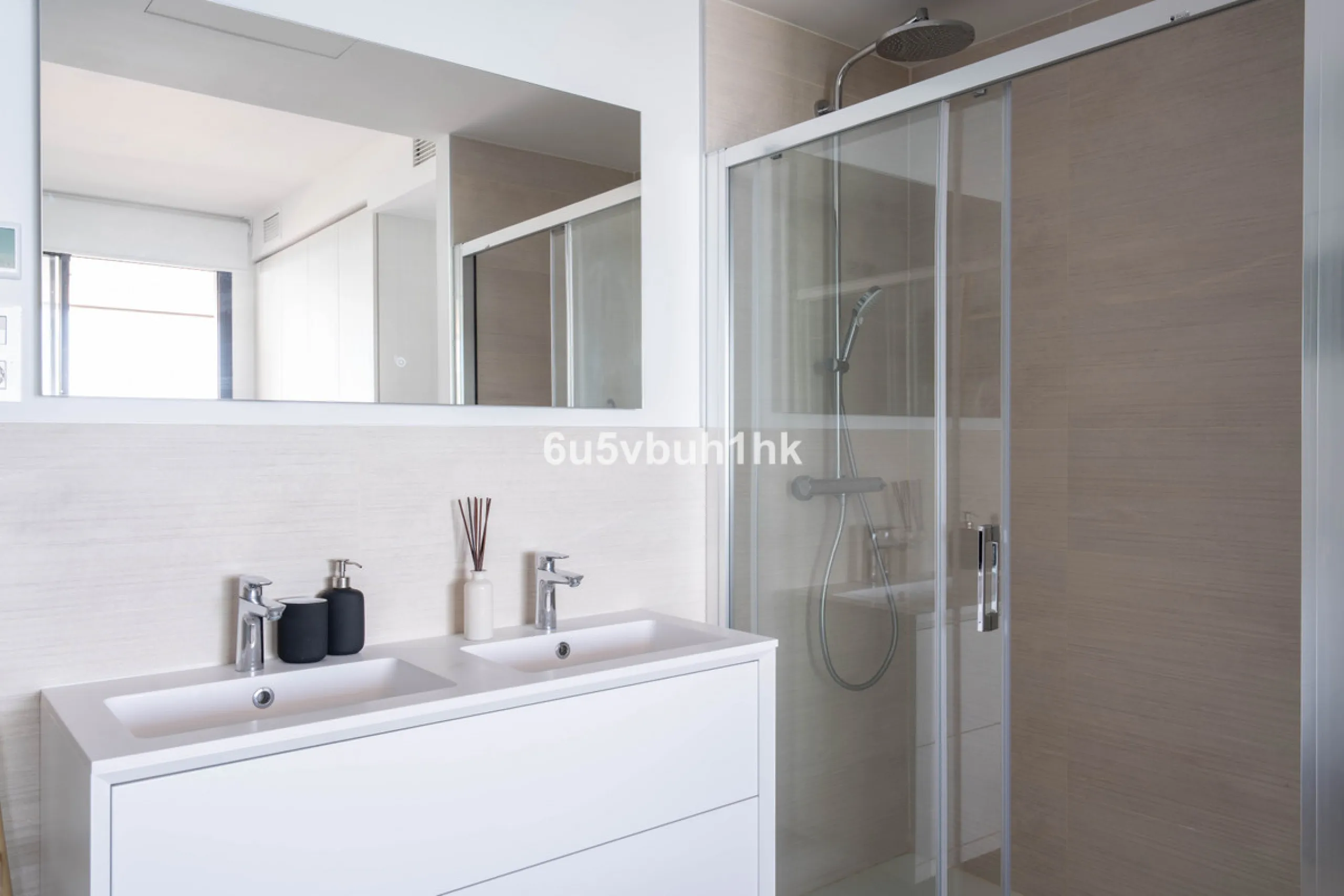 Apartment - Ground Floor Apartment в продаже в Fuengirola, Málaga. В доме 2 спален и 2 ванных комнат. Площадь дома 100 м²