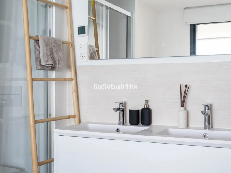 Apartment - Ground Floor Apartment в продаже в Fuengirola, Málaga. В доме 2 спален и 2 ванных комнат. Площадь дома 100 м²