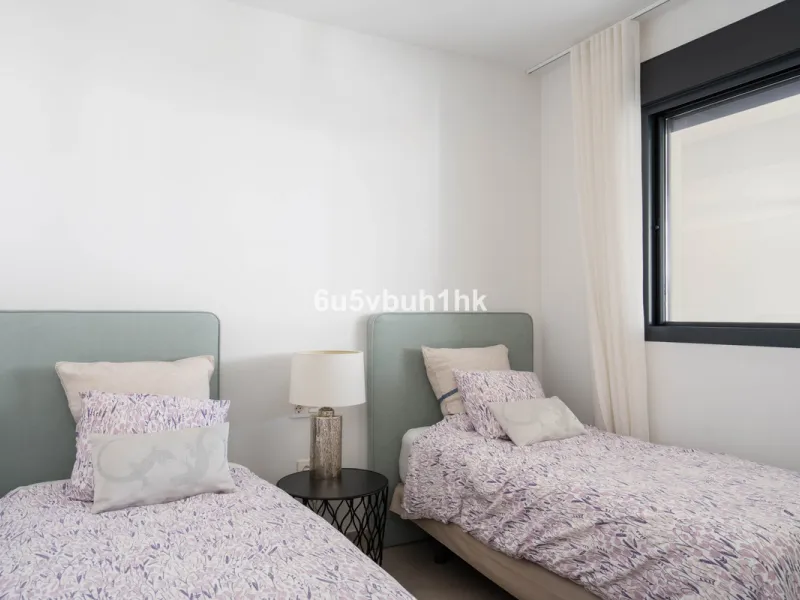 Apartment - Ground Floor Apartment в продаже в Fuengirola, Málaga. В доме 2 спален и 2 ванных комнат. Площадь дома 100 м²