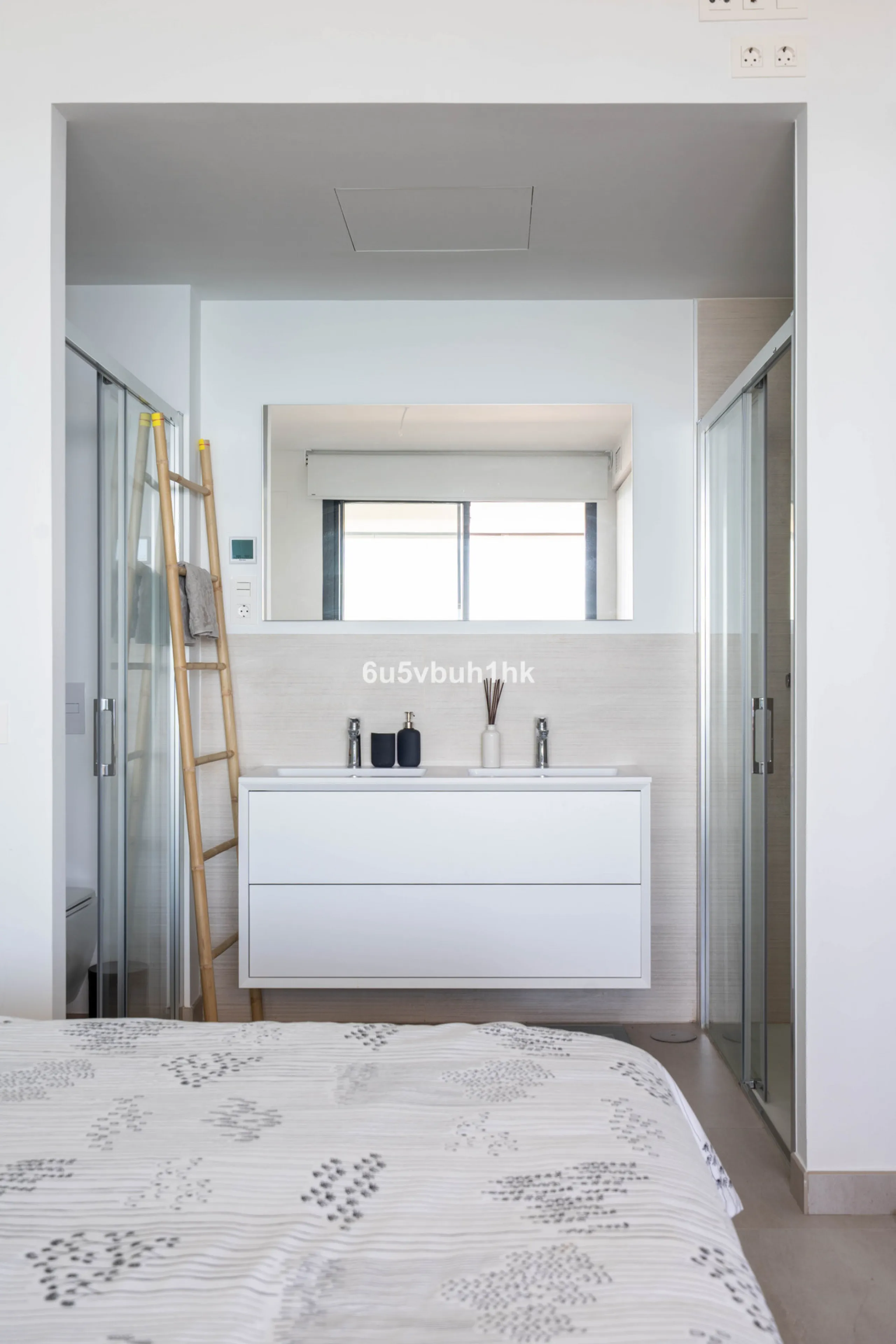 Apartment - Ground Floor Apartment в продаже в Fuengirola, Málaga. В доме 2 спален и 2 ванных комнат. Площадь дома 100 м²