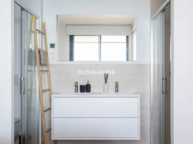 Apartment - Ground Floor Apartment в продаже в Fuengirola, Málaga. В доме 2 спален и 2 ванных комнат. Площадь дома 100 м²