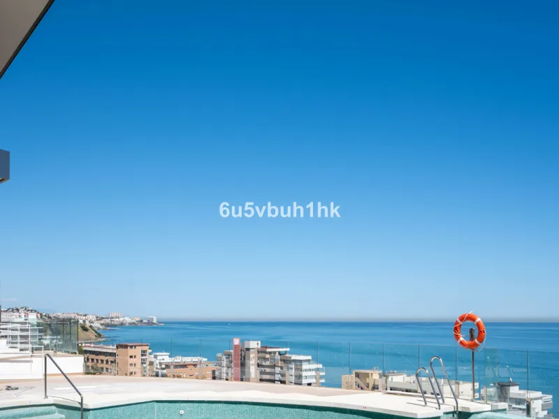 Apartment - Ground Floor Apartment в продаже в Fuengirola, Málaga. В доме 2 спален и 2 ванных комнат. Площадь дома 100 м²
