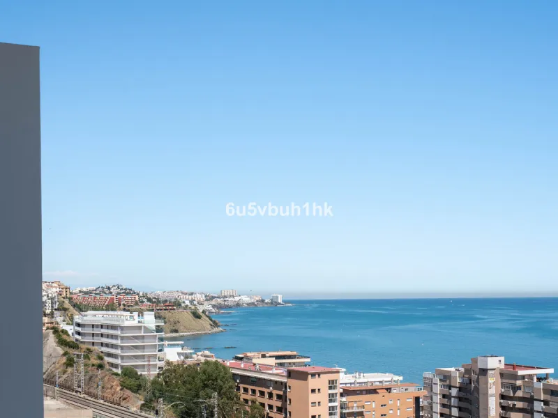 Apartment - Ground Floor Apartment в продаже в Fuengirola, Málaga. В доме 2 спален и 2 ванных комнат. Площадь дома 100 м²
