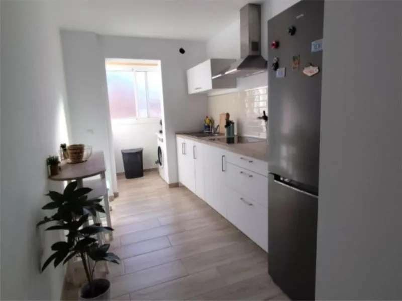 Middle Floor Apartment, Estepona, Costa del Sol.