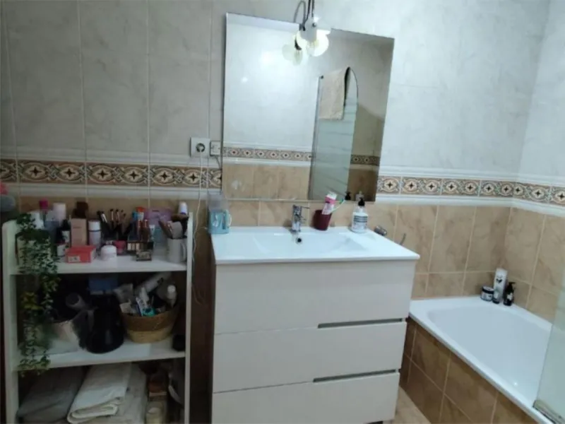 Middle Floor Apartment, Estepona, Costa del Sol.
