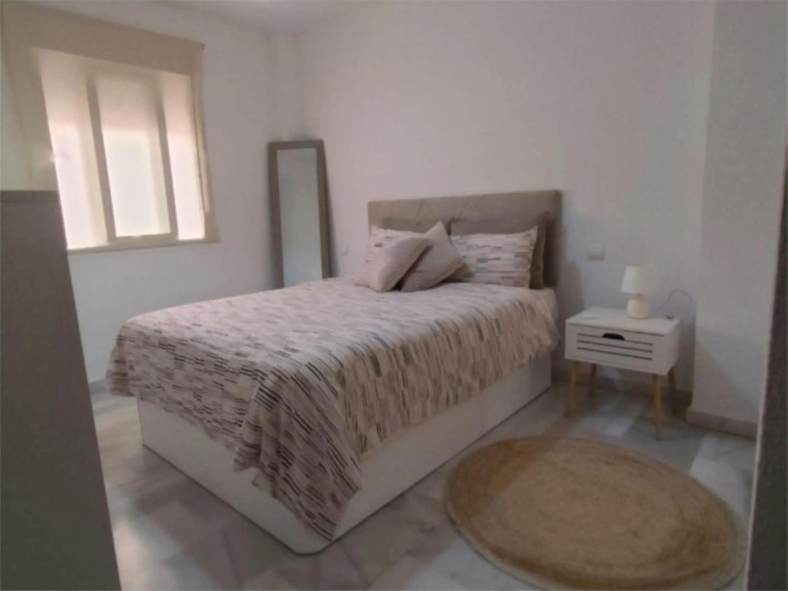 Middle Floor Apartment, Estepona, Costa del Sol.