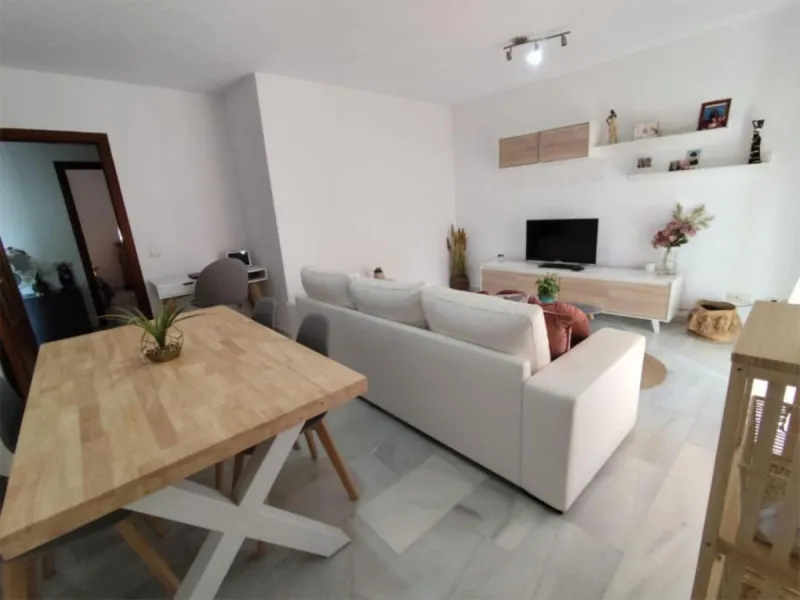 Middle Floor Apartment, Estepona, Costa del Sol.