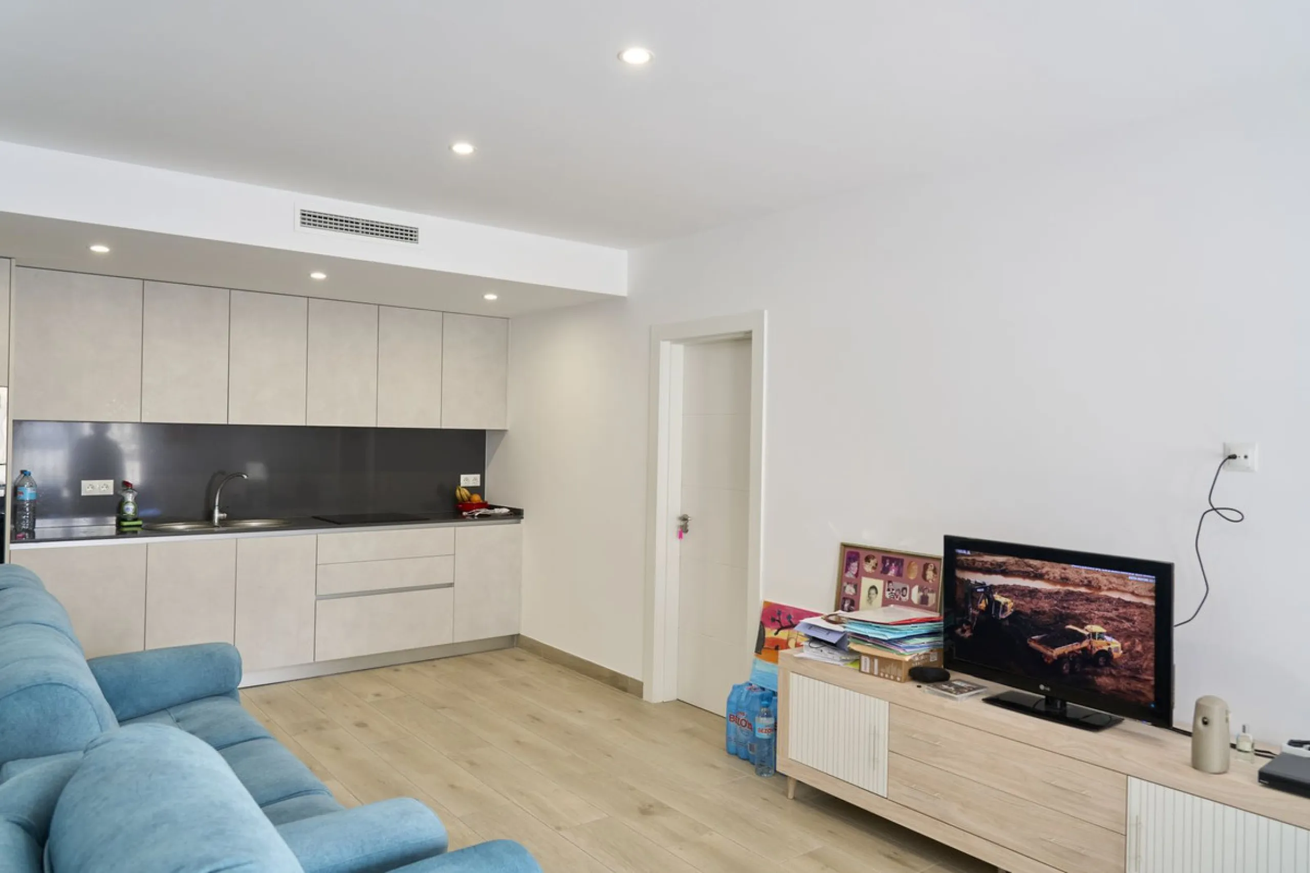 Apartment - Ground Floor Apartment в продаже в Estepona, Málaga. В доме 3 спален и 2 ванных комнат. Площадь дома 137 м²
