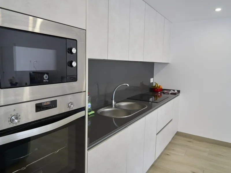 Apartment - Ground Floor Apartment в продаже в Estepona, Málaga. В доме 3 спален и 2 ванных комнат. Площадь дома 137 м²