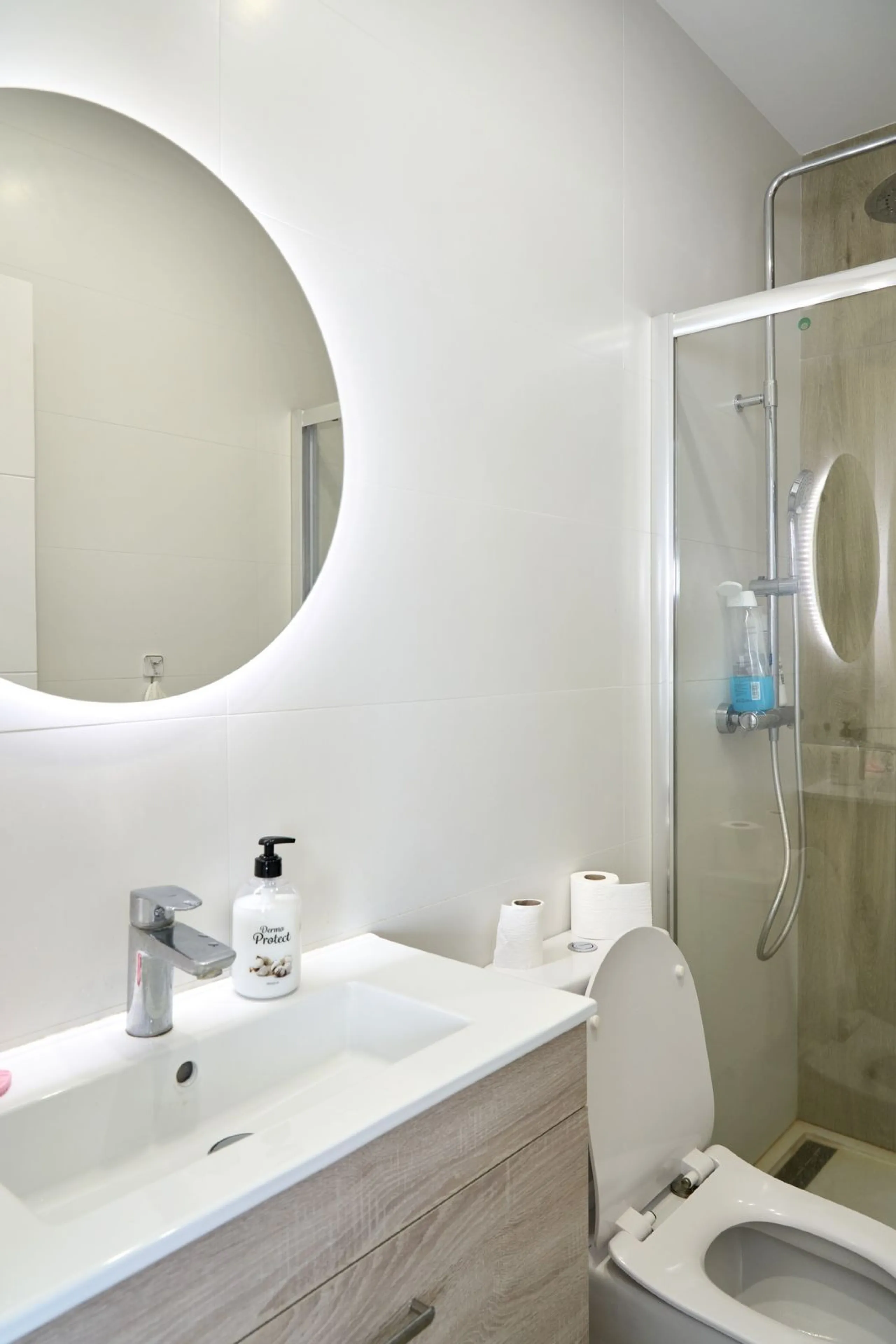 Apartment - Ground Floor Apartment в продаже в Estepona, Málaga. В доме 3 спален и 2 ванных комнат. Площадь дома 137 м²