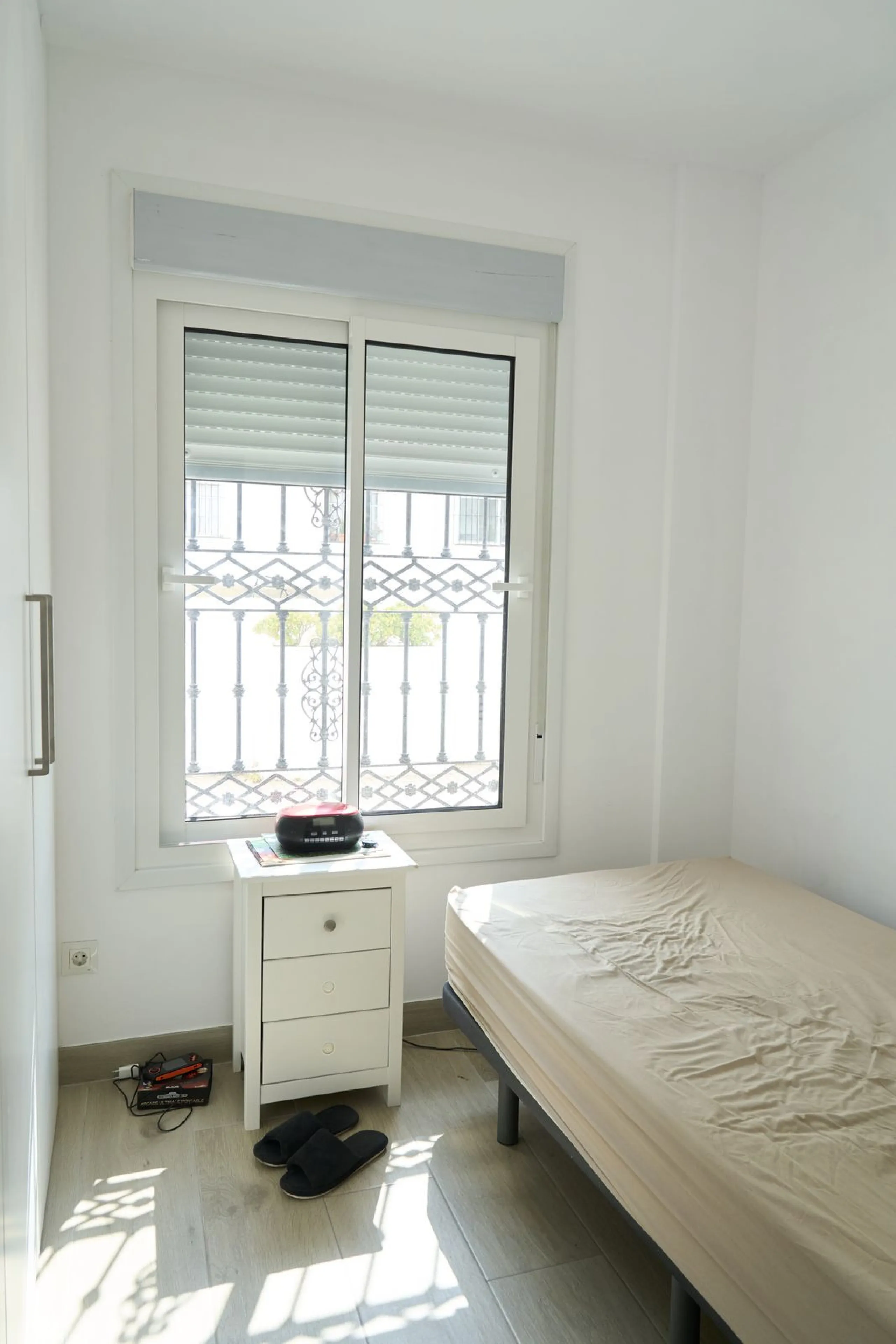 Apartment - Ground Floor Apartment в продаже в Estepona, Málaga. В доме 3 спален и 2 ванных комнат. Площадь дома 137 м²