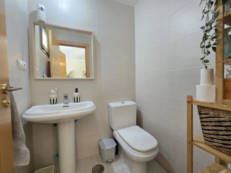 Just 600 metres from the beach and steps away from Bonanza Square!