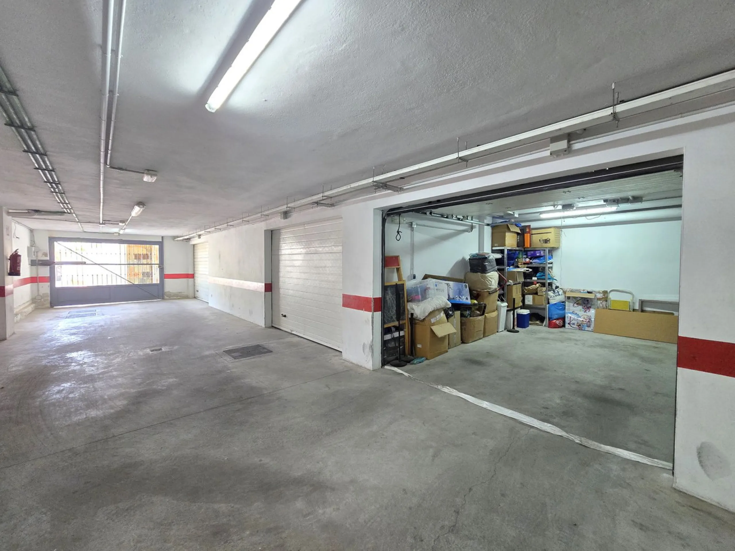 Just 600 metres from the beach and steps away from Bonanza Square!