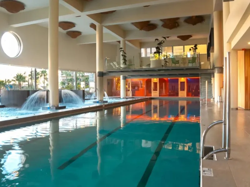 Conceived to integrate naturally into the Mediterranean landscape, this new residential complex is surrounded by green areas, open views of the sea and all the privileges of being part of the Resort ecosystem. A space that connects innovation, sustainabil