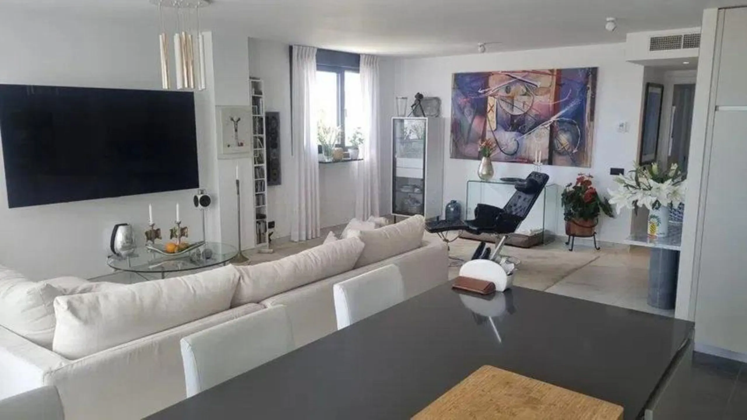 Apartment - Penthouse в продаже в Estepona, Málaga. В доме 2 спален и 2 ванных комнат. Площадь дома 175 м²