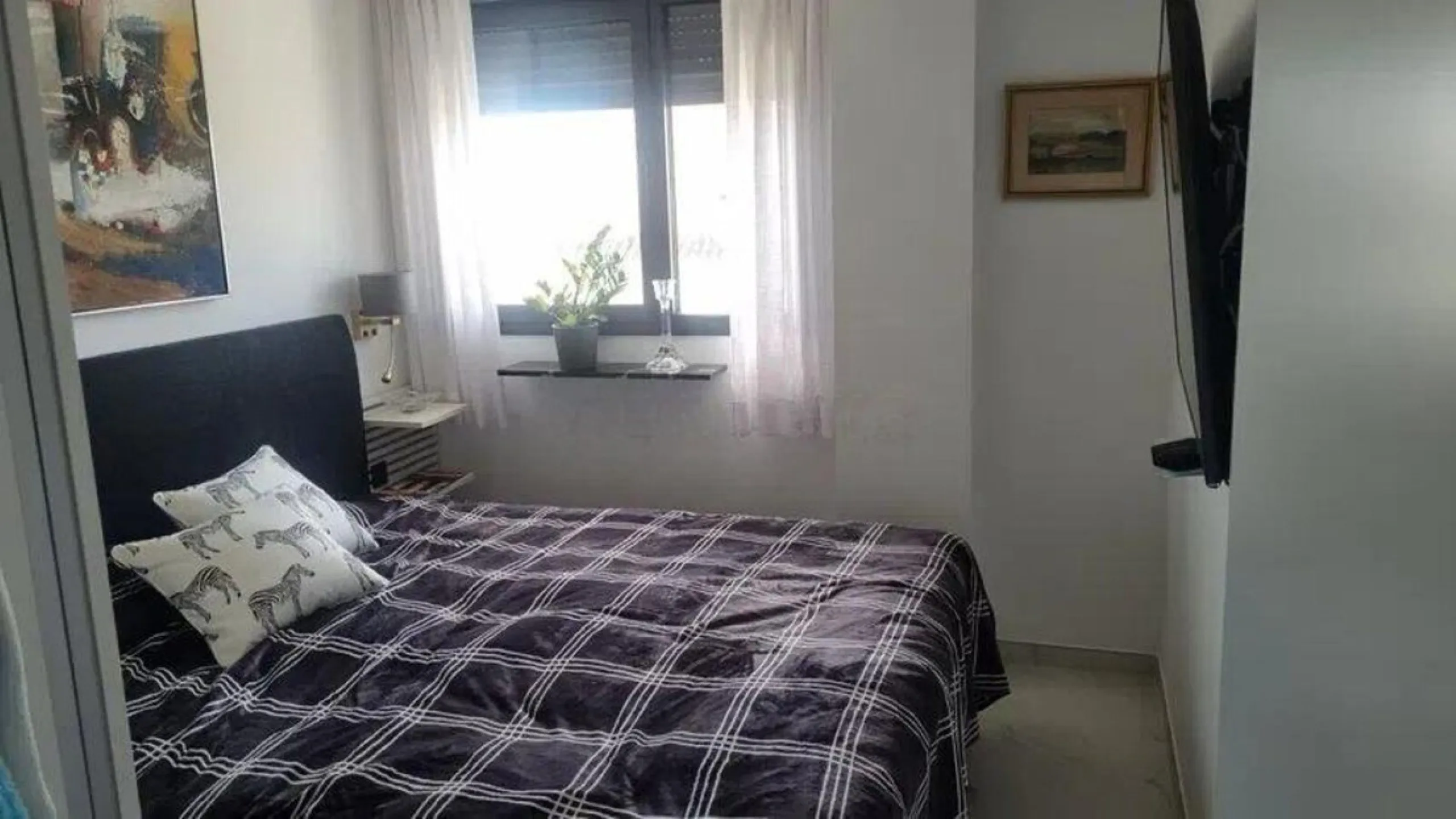 Apartment - Penthouse в продаже в Estepona, Málaga. В доме 2 спален и 2 ванных комнат. Площадь дома 175 м²