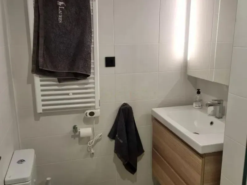 Apartment - Penthouse в продаже в Estepona, Málaga. В доме 2 спален и 2 ванных комнат. Площадь дома 175 м²