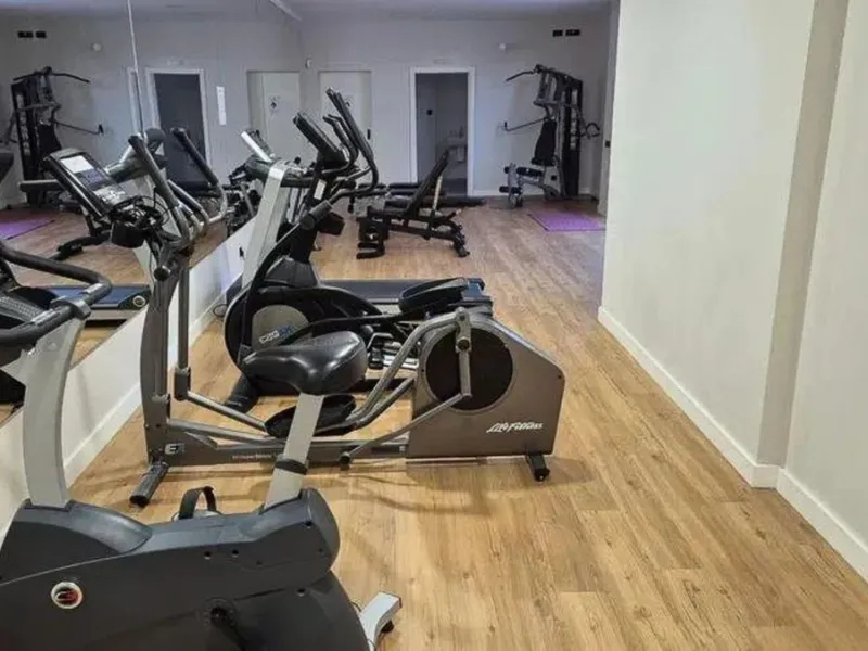 Apartment - Penthouse в продаже в Estepona, Málaga. В доме 2 спален и 2 ванных комнат. Площадь дома 175 м²