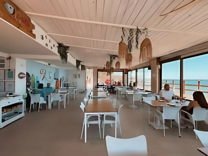 For sale: an iconic beachfront restaurant-chiringuito located literally on the shores of the Mediterranean in Estepona. A true jewel of the Costa del Sol, offering completely unobstructed sea views in one of the most sought-after areas of the coastline.