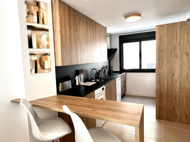 EL PARAISO-Residencial Agra: a beautifully furnished, newly built three-bedroom, three-bathroom townhouse. Located in a secure gated complex with access to a well-maintained community pool, this modern home offers comfort and convenience. It features a sp