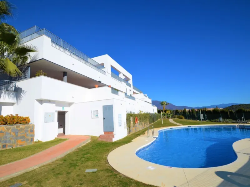 Magnificent PENTHOUSE with LARGE TERRACE and SOLARIUM. Facing southeast, this stunning property enjoys WONDERFUL SEA and GOLF VIEWS. Located in a well-maintained urbanization, it sits in one of the most sought-after areas, surrounded by prestigious golf c