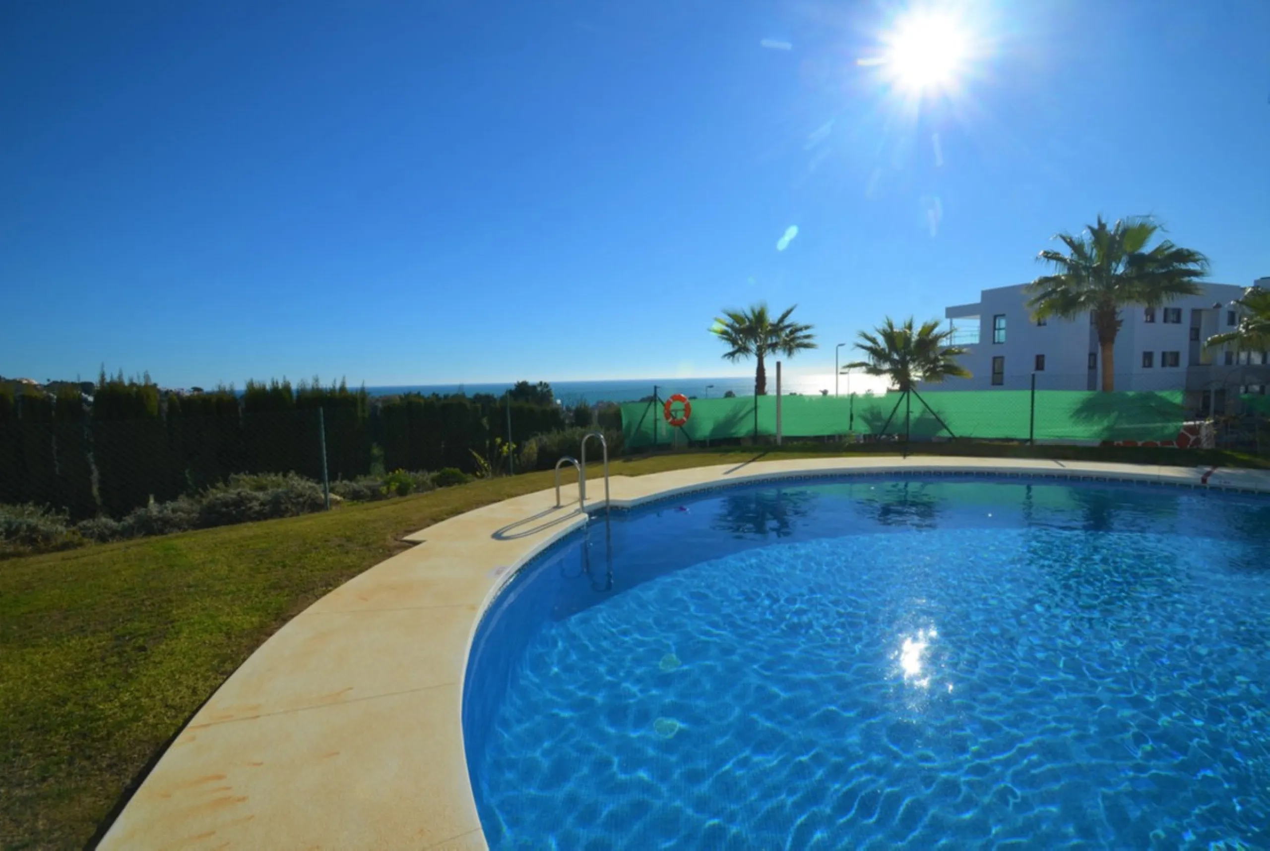 Magnificent PENTHOUSE with LARGE TERRACE and SOLARIUM. Facing southeast, this stunning property enjoys WONDERFUL SEA and GOLF VIEWS. Located in a well-maintained urbanization, it sits in one of the most sought-after areas, surrounded by prestigious golf c