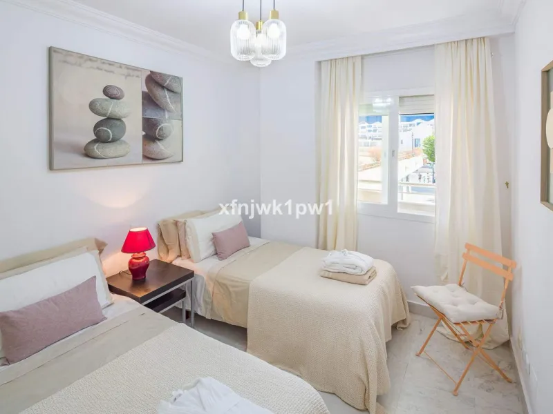Fantastic two-bedroom apartment for sale in the highly sought-after Marina Banús residential complex, located in the heart of Puerto Banús, Marbella. This modern and spacious property offers the perfect combination of lifestyle, comfort, and investment va