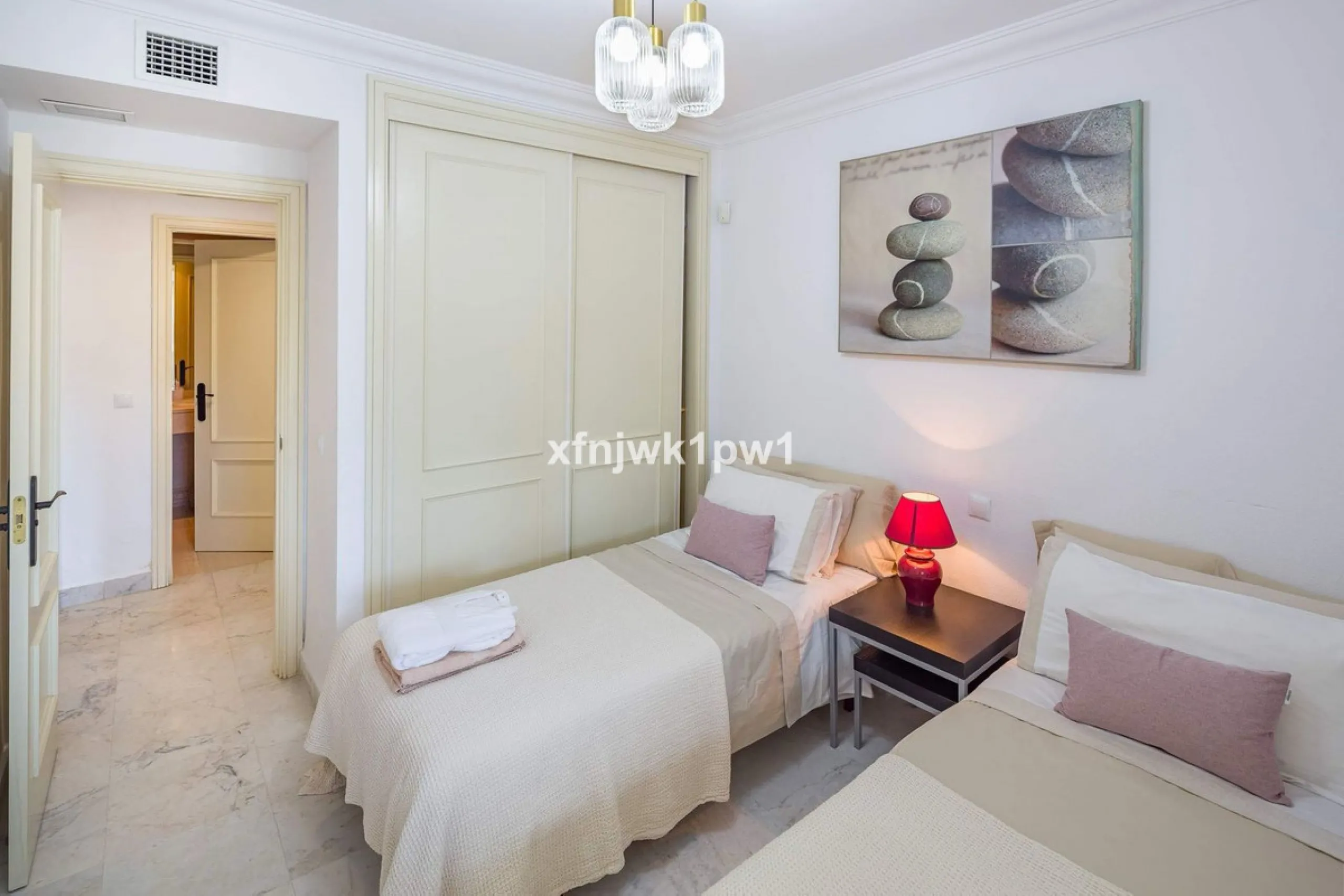 Fantastic two-bedroom apartment for sale in the highly sought-after Marina Banús residential complex, located in the heart of Puerto Banús, Marbella. This modern and spacious property offers the perfect combination of lifestyle, comfort, and investment va
