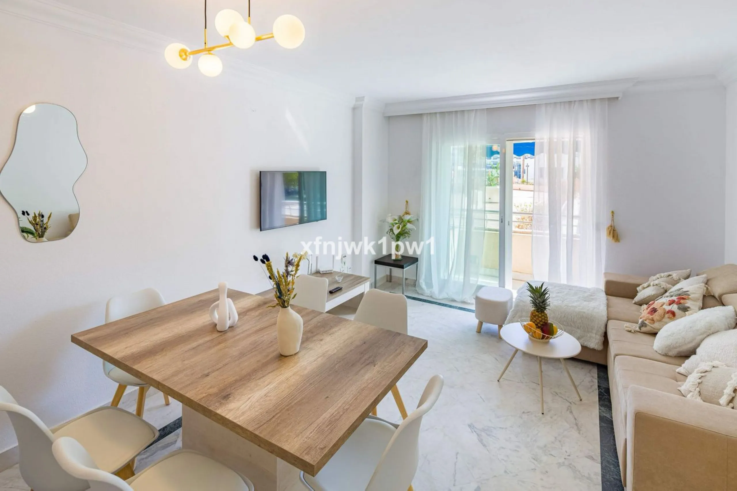 Fantastic two-bedroom apartment for sale in the highly sought-after Marina Banús residential complex, located in the heart of Puerto Banús, Marbella. This modern and spacious property offers the perfect combination of lifestyle, comfort, and investment va