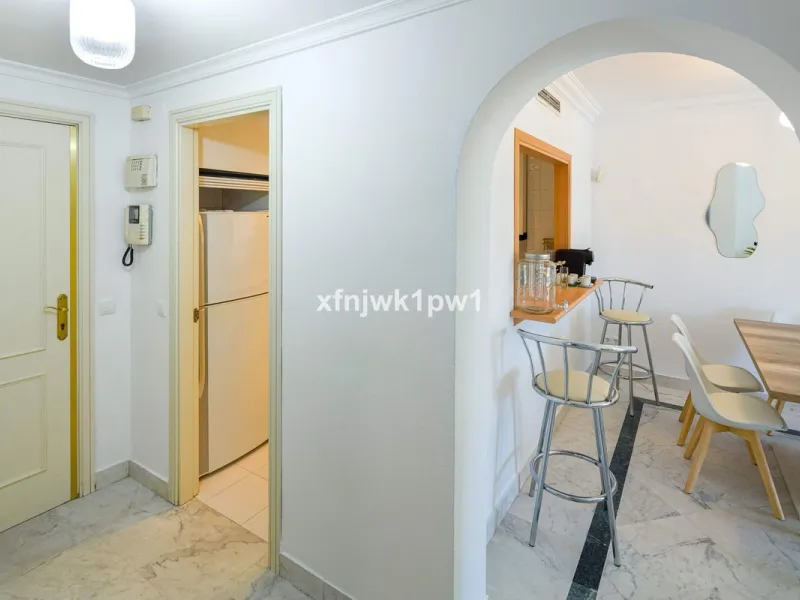 Fantastic two-bedroom apartment for sale in the highly sought-after Marina Banús residential complex, located in the heart of Puerto Banús, Marbella. This modern and spacious property offers the perfect combination of lifestyle, comfort, and investment va