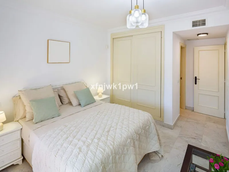 Fantastic two-bedroom apartment for sale in the highly sought-after Marina Banús residential complex, located in the heart of Puerto Banús, Marbella. This modern and spacious property offers the perfect combination of lifestyle, comfort, and investment va