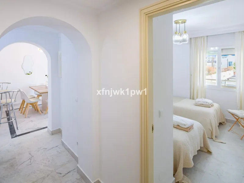 Fantastic two-bedroom apartment for sale in the highly sought-after Marina Banús residential complex, located in the heart of Puerto Banús, Marbella. This modern and spacious property offers the perfect combination of lifestyle, comfort, and investment va