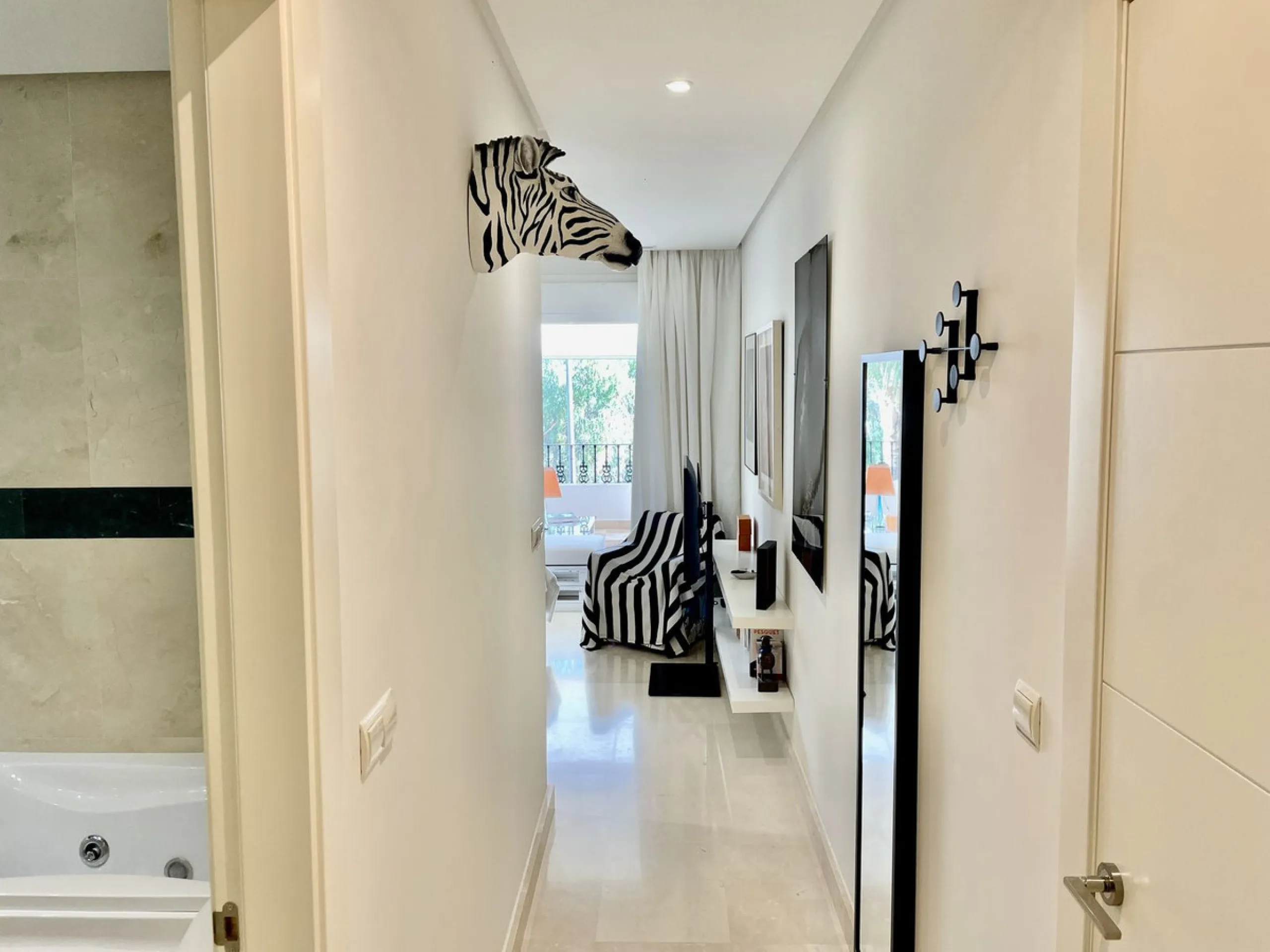 Traumwohnung in Nueva Andalucia: Privatsphäre, Komfort und Ruhe