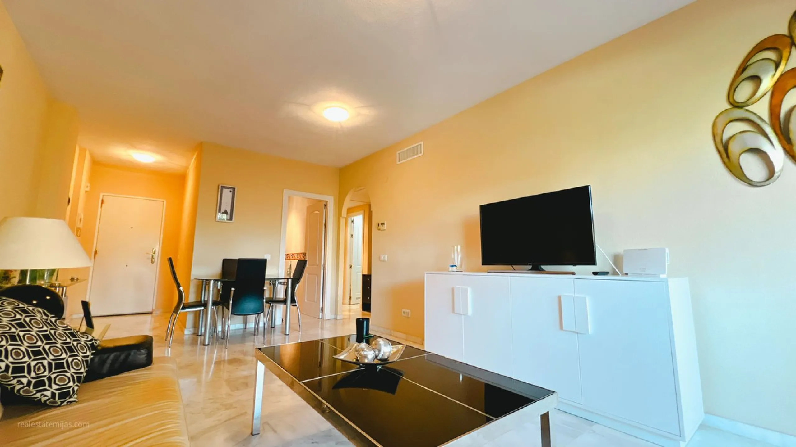 Bright 2-Bedroom Apartment in Peaceful Community – Reserva de Marbella