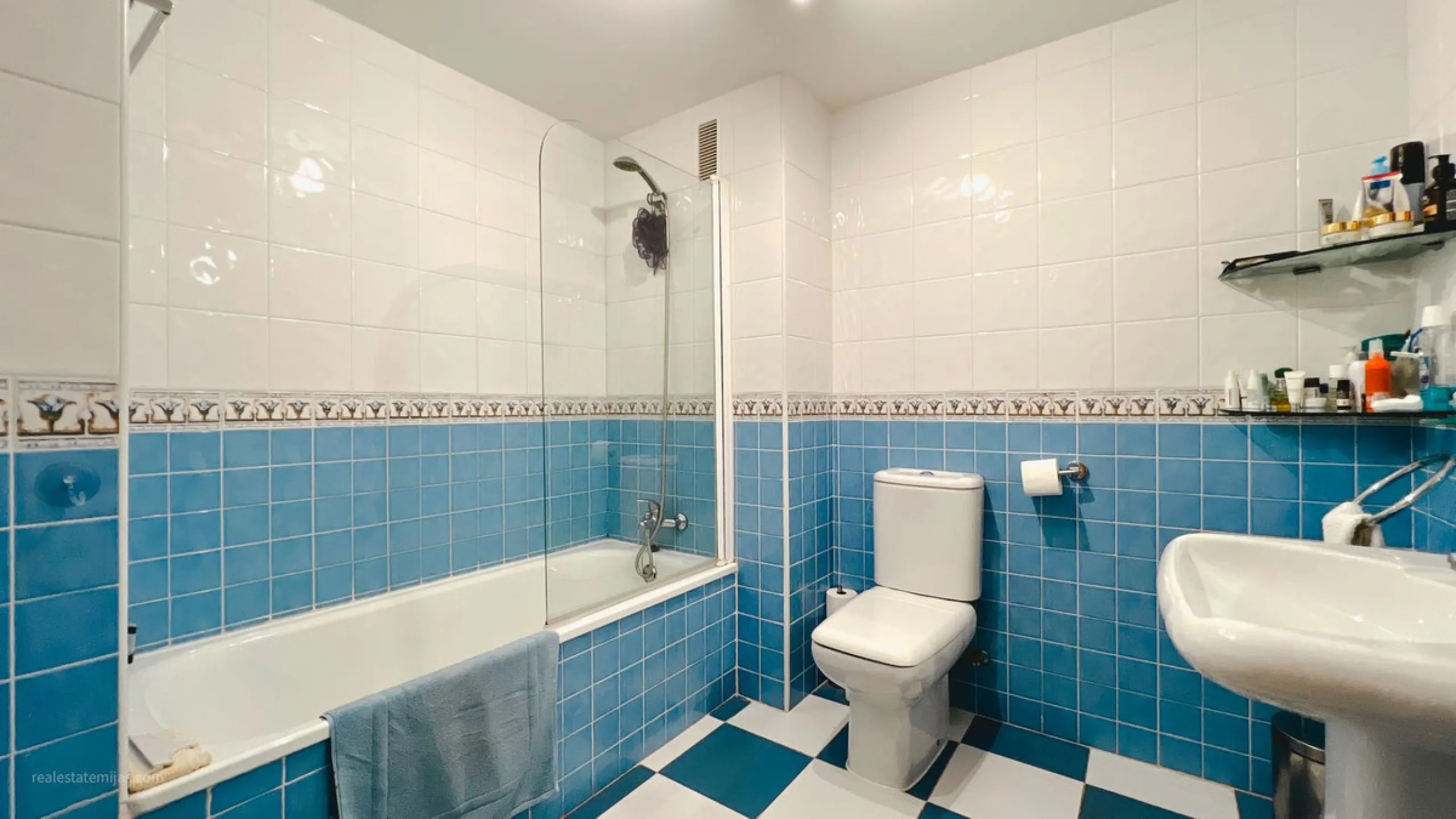 Bright 2-Bedroom Apartment in Peaceful Community – Reserva de Marbella