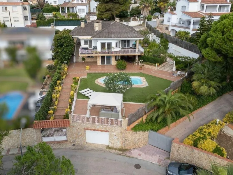 Spacious villa with sea views in Lloret de Mar, Costa Brava