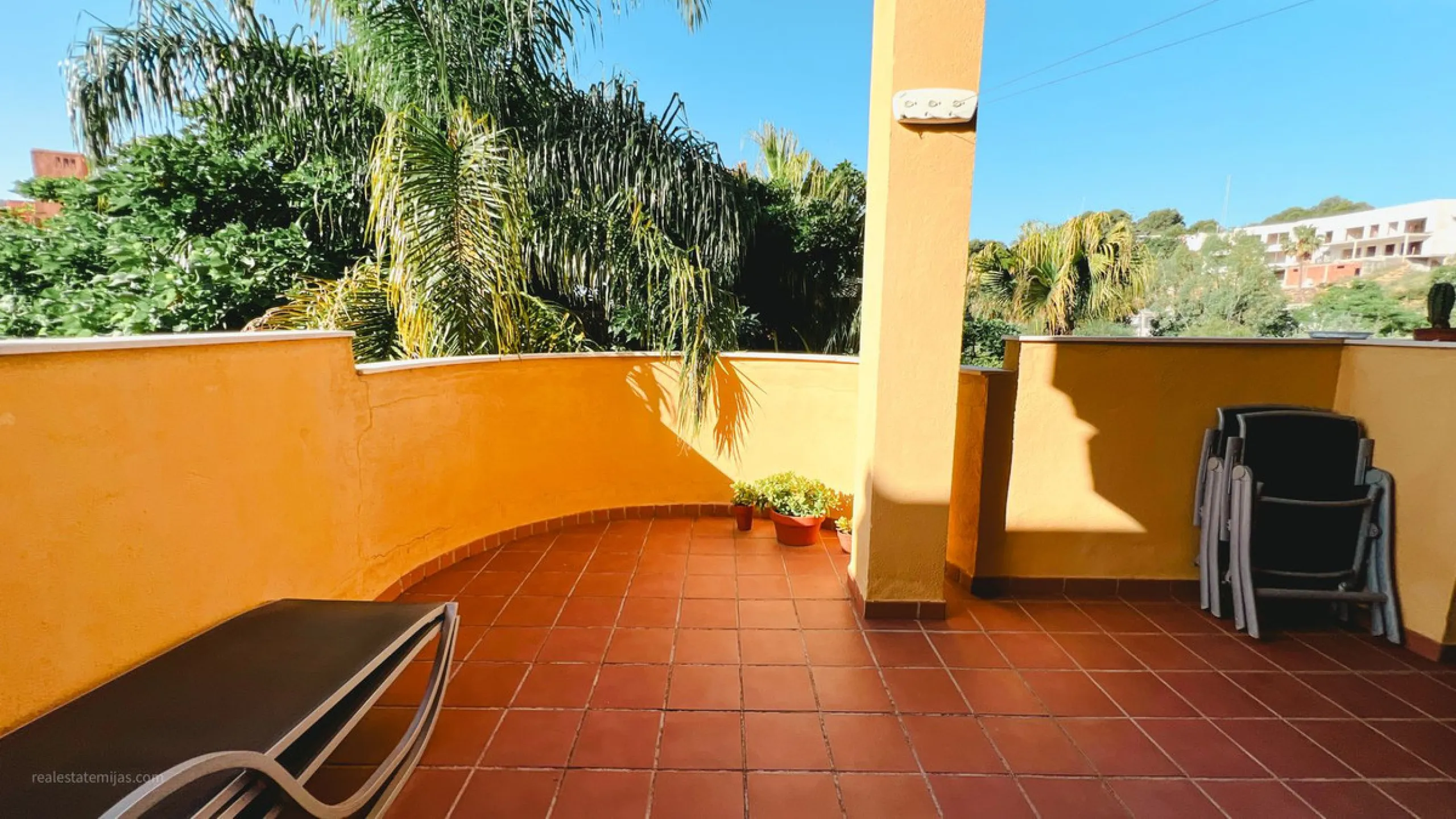 Bright 2-Bedroom Apartment in Peaceful Community – Reserva de Marbella