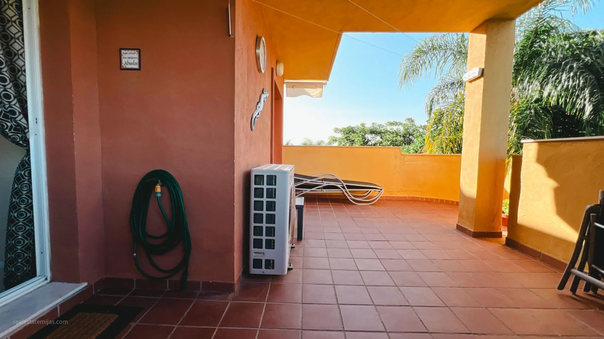 Bright 2-Bedroom Apartment in Peaceful Community – Reserva de Marbella