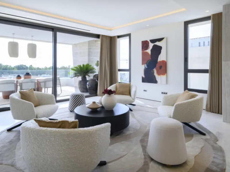 Apartment - Penthouse Duplex в продаже в Marbella, Málaga. В доме 4 спален и 6 ванных комнат. Площадь дома 425 м²