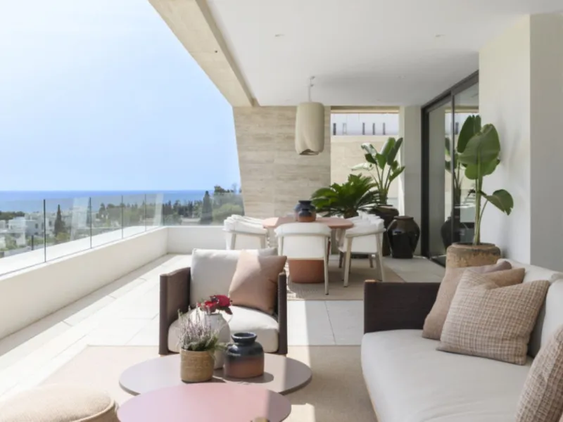 Apartment - Penthouse Duplex в продаже в Marbella, Málaga. В доме 4 спален и 6 ванных комнат. Площадь дома 425 м²
