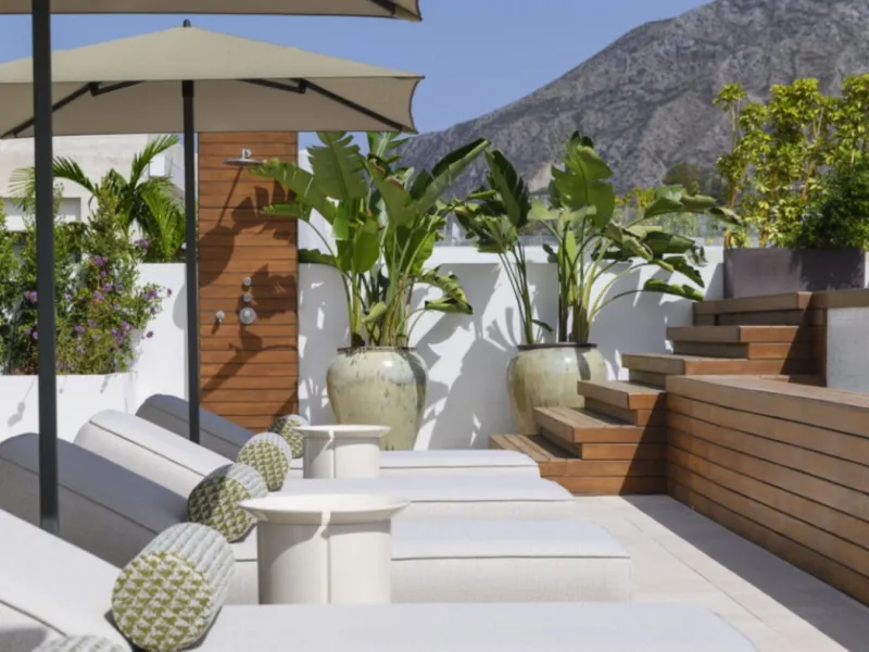 Apartment - Penthouse Duplex в продаже в Marbella, Málaga. В доме 4 спален и 6 ванных комнат. Площадь дома 425 м²